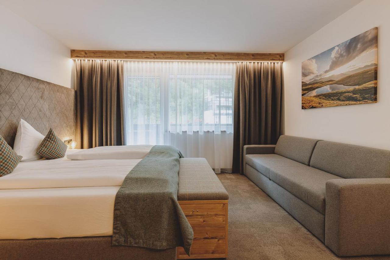 Der Gollinger Hotell Saalbach-Hinterglemm Exteriör bild