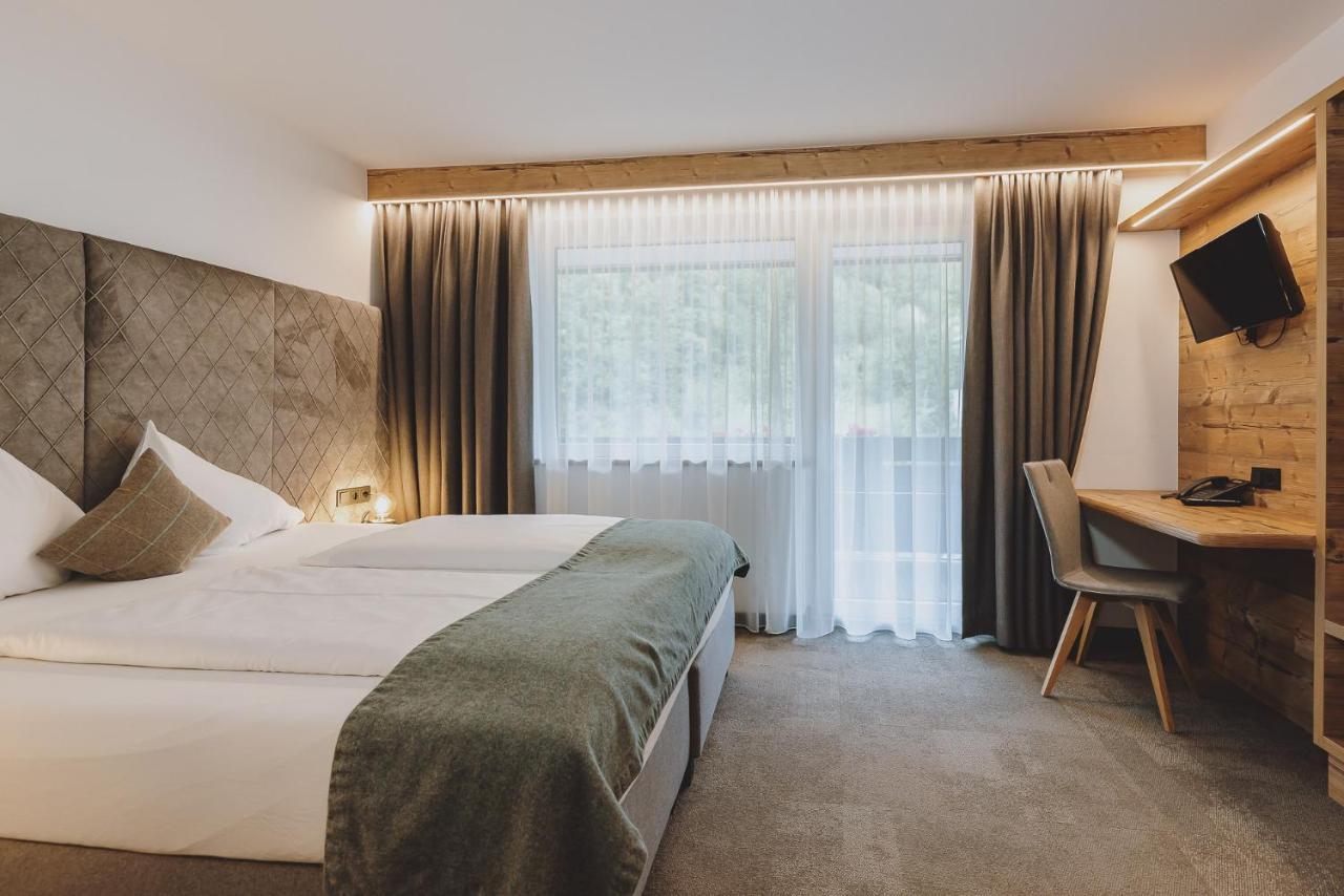 Der Gollinger Hotell Saalbach-Hinterglemm Exteriör bild