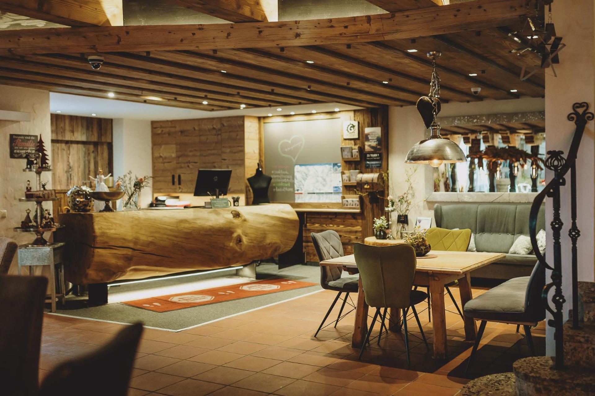 Der Gollinger Hotell Saalbach-Hinterglemm Exteriör bild