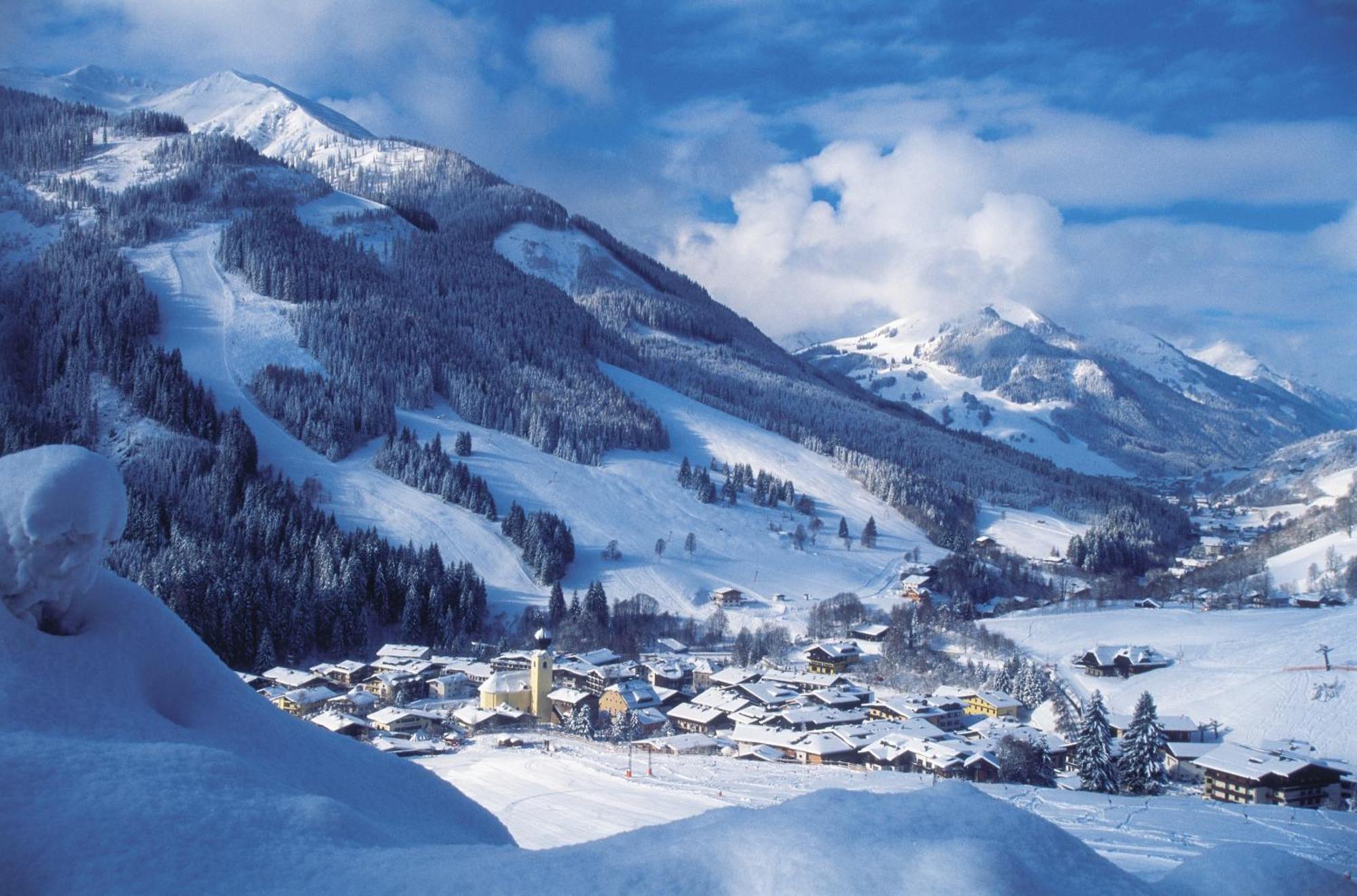 Der Gollinger Hotell Saalbach-Hinterglemm Exteriör bild